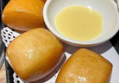 我可以吃你胸前的小馒头吗 可不可以请我吃你胸前的小馒头图片