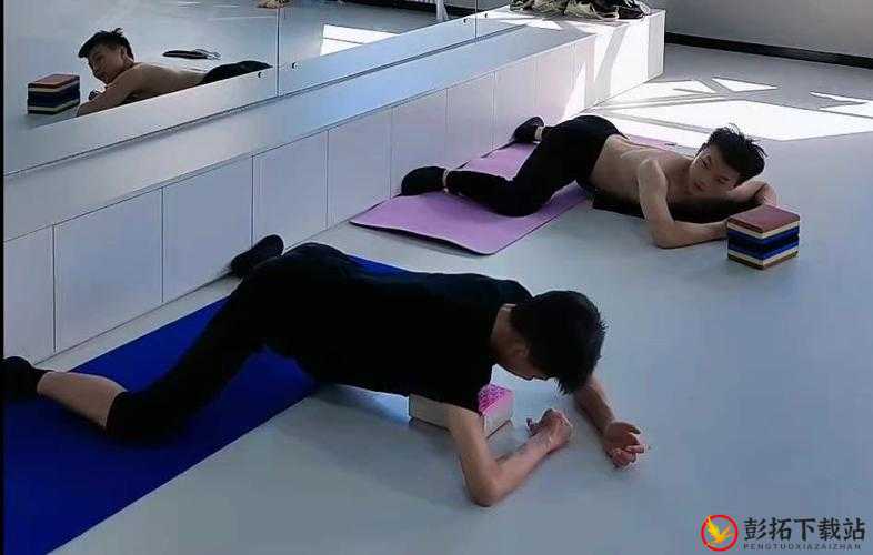 舞蹈女生帮助男生释放压力：用爱与舞动